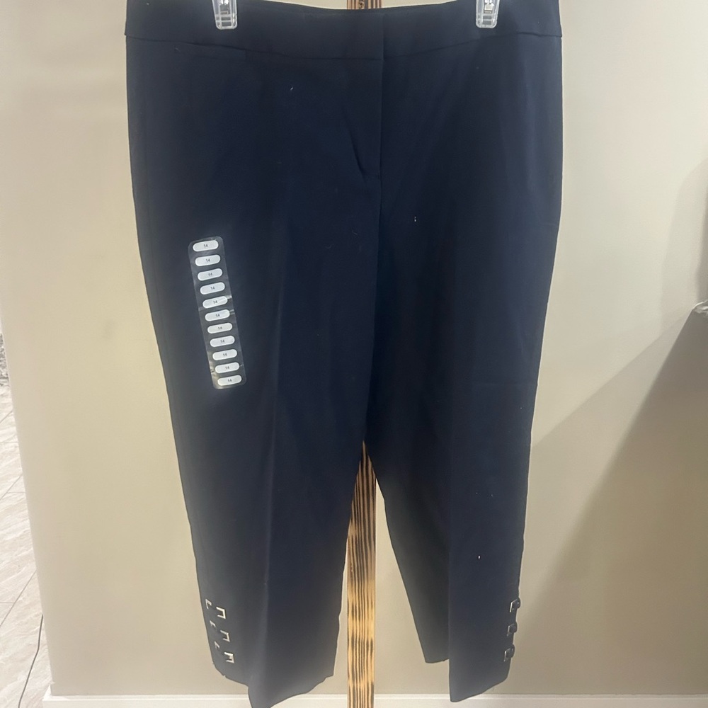 Rafaella Navy Curvy Cropped Slacks Retail $62 Size 14 NWT - Picture 2 of 7